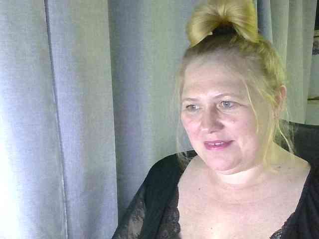 Kristina543210 webcam