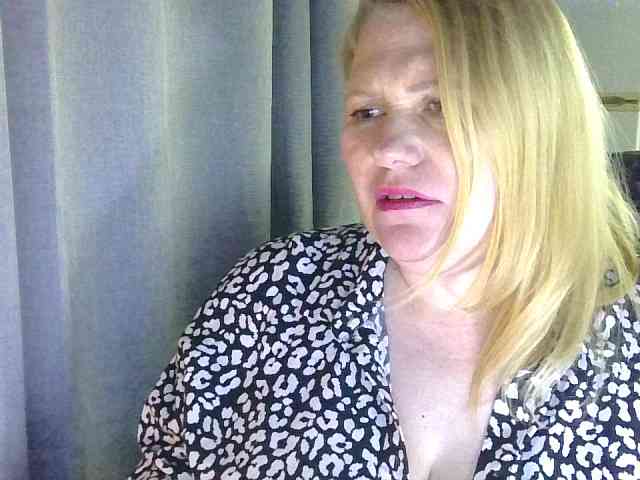 Kristina543210 webcam