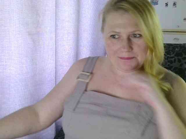 Kristina543210 webcam