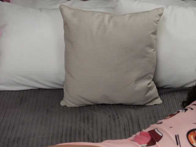 curlysexi's BongaCams show and profile