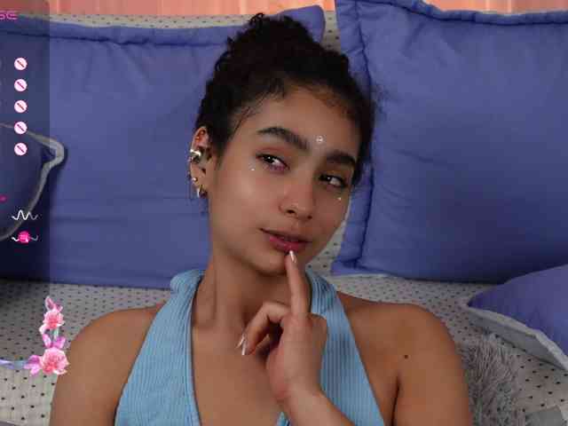 public voyeur web cam Curlysexi
