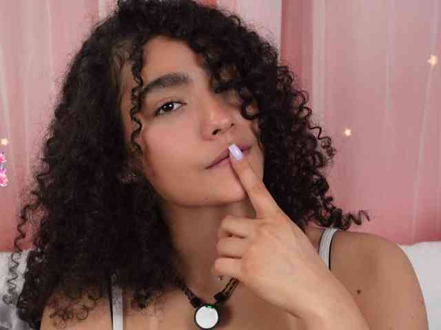 curlysexi bongacams