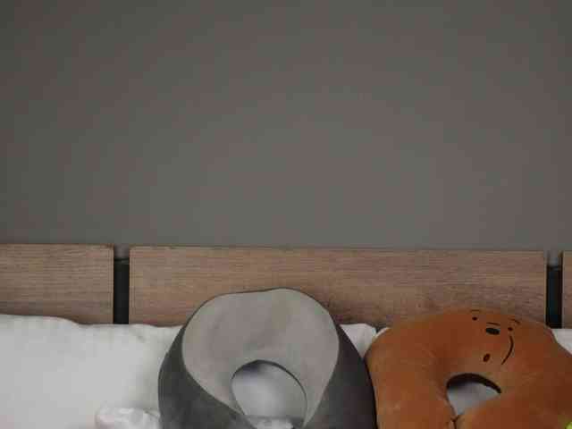 Victoria_Curly webcam