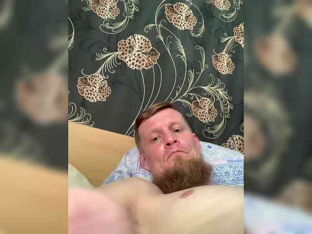Redi11111 Live Webcam on BongaCams