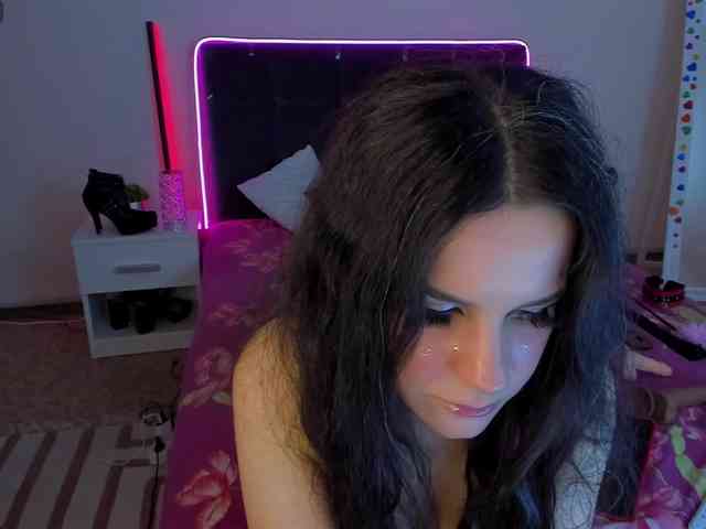 free naked webcam CassieEvans