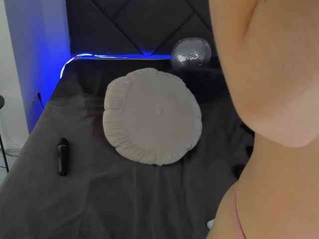 CassieEvans Live Webcam on BongaCams