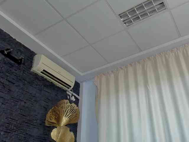 MissFrancesca webcam