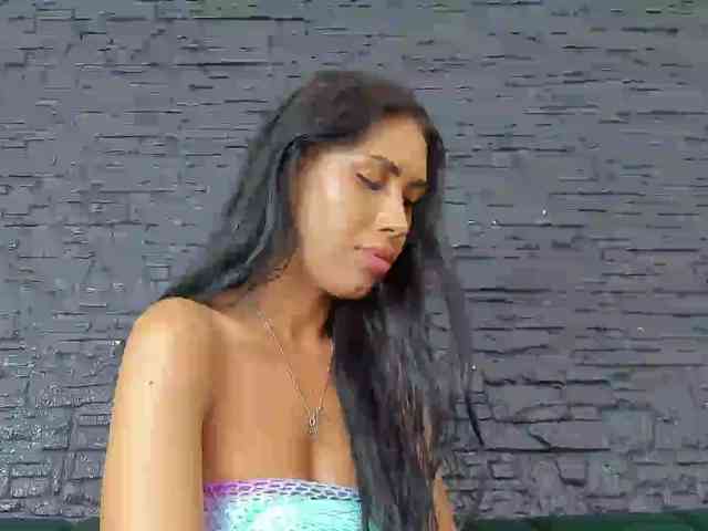 MissFrancesca webcam