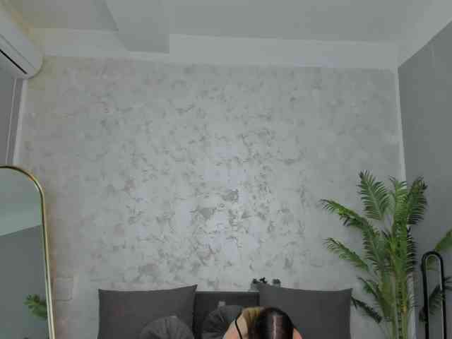 Sophie-Dr3am webcam