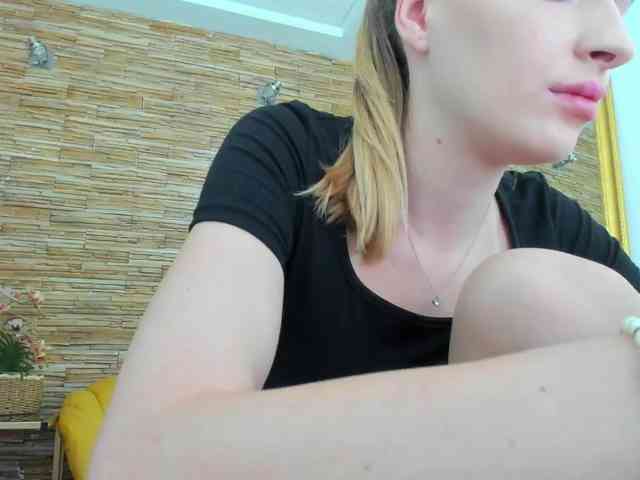 Sophie-Dr3am webcam