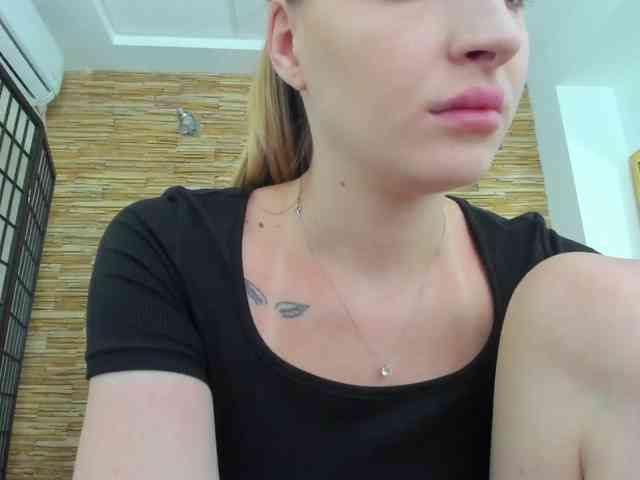 Sophie-Dr3am webcam