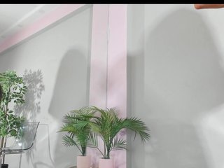 Maya-Hellen Porn Show