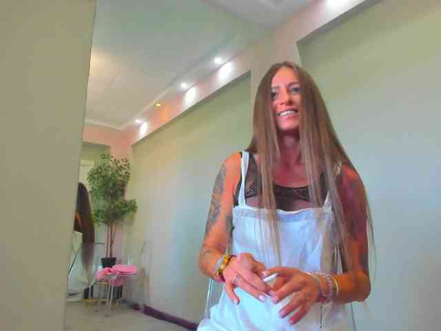 Maya-Hellen webcam