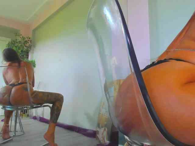 Maya-Hellen webcam