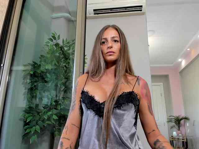 Maya-Hellen webcam