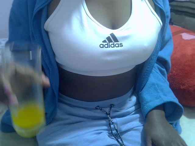 sexydiva22 webcam