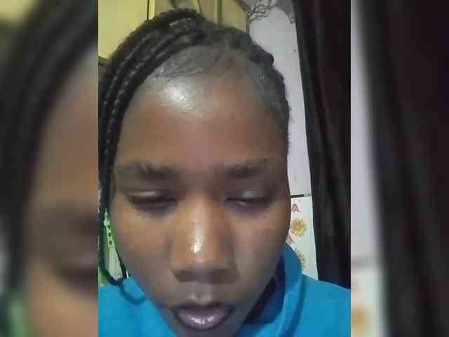 sexydiva22 webcam