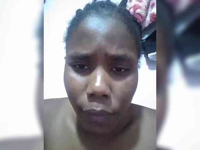queencharry22 webcam