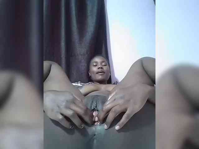 queencharry22 webcam