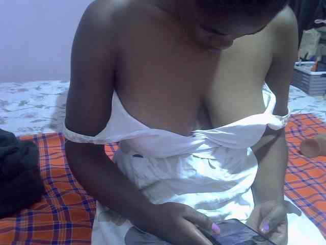 sexydiva22 webcam