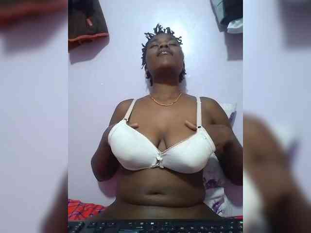 sexydiva22 webcam