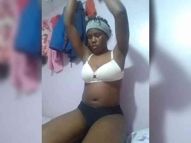 sexydiva22 webcam