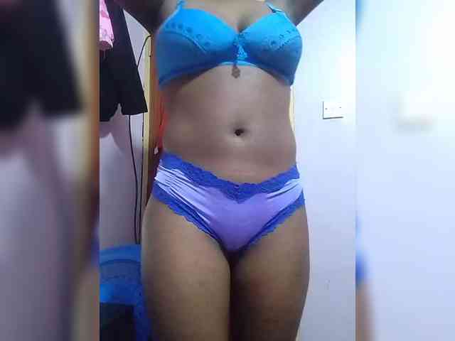 sexydiva22 webcam