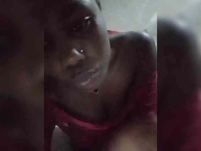 queencharry22 webcam