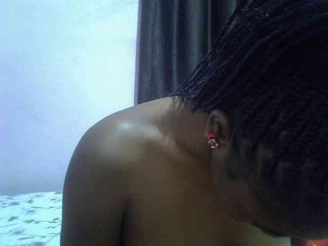 sexydiva22 webcam