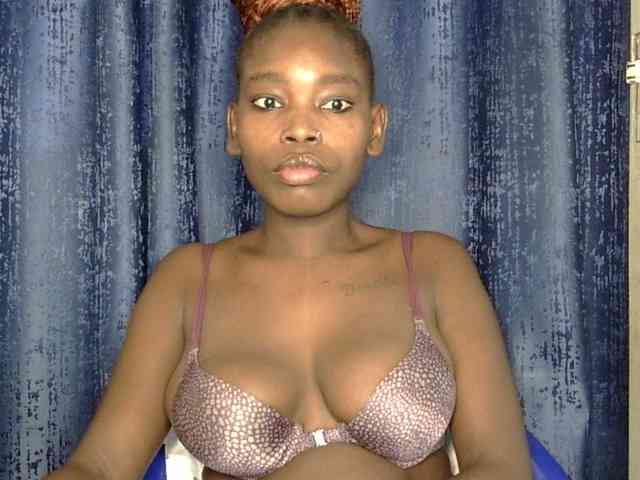 Sweet-ebony5 webcam