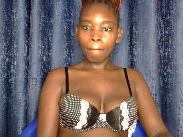 Sweet-ebony5 webcam