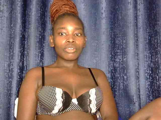 Sweet-ebony5 webcam