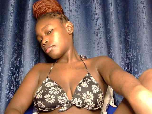 Sweet-ebony5 webcam
