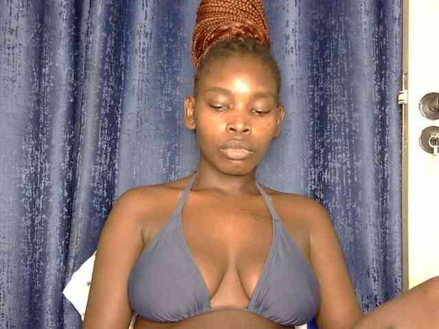 Sweet-ebony5 webcam
