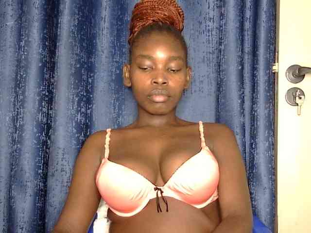 Sweet-ebony5 webcam