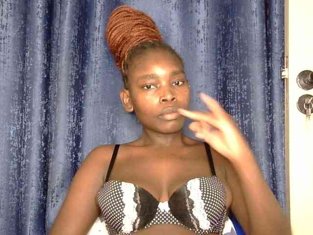 Sweet-ebony5 webcam