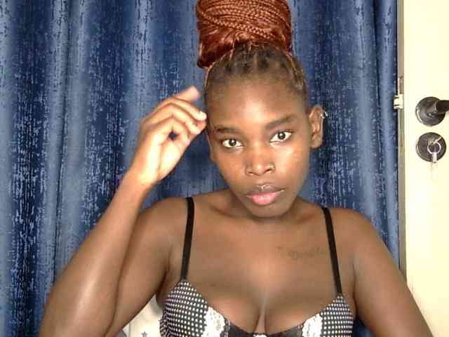 Sweet-ebony5 webcam