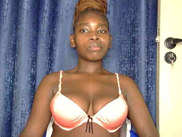Sweet-ebony5 webcam