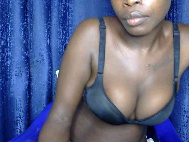 Sweet-ebony5