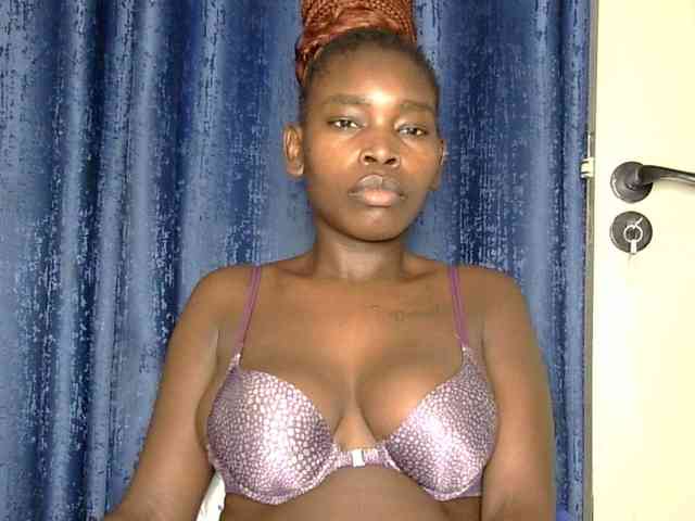 Sweet-ebony5 webcam
