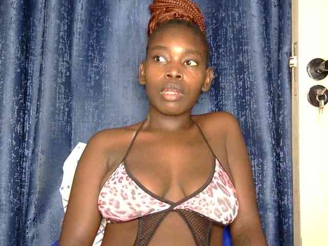 Sweet-ebony5 webcam