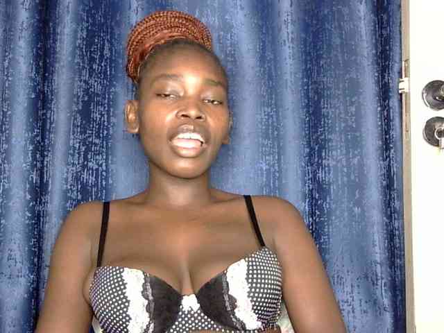 Sweet-ebony5 webcam