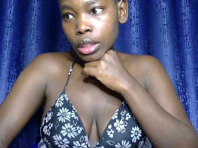 Sweet-ebony5 webcam