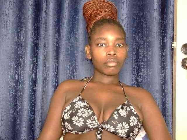 Sweet-ebony5 webcam