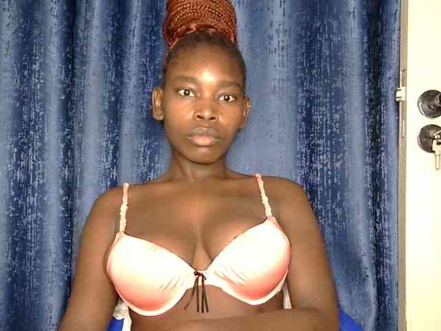 Sweet-ebony5 webcam