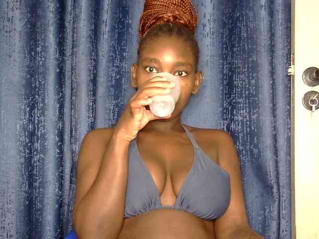 Sweet-ebony5