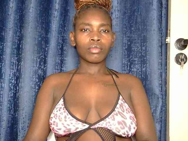 Sweet-ebony5 webcam