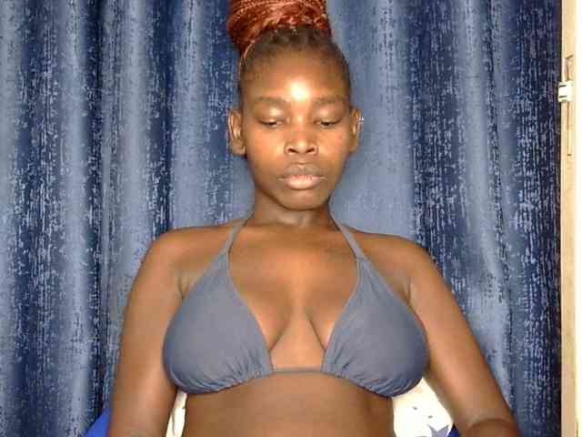 Sweet-ebony5 webcam