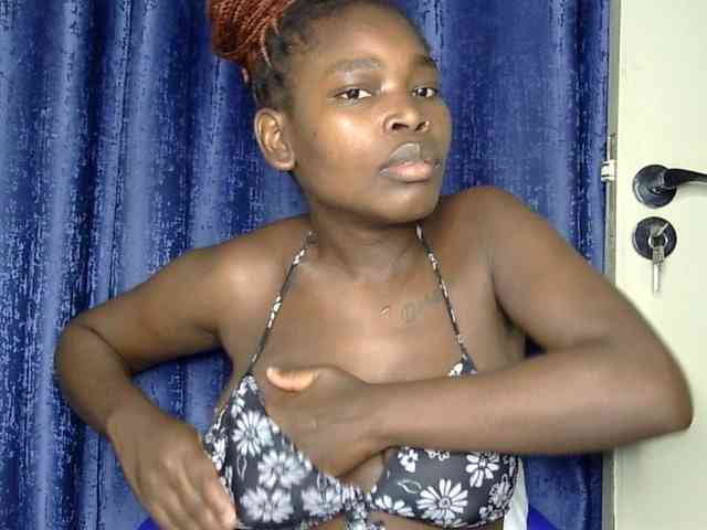 Sweet-ebony5 webcam
