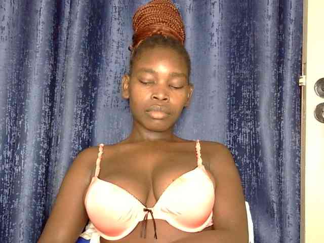 Sweet-ebony5